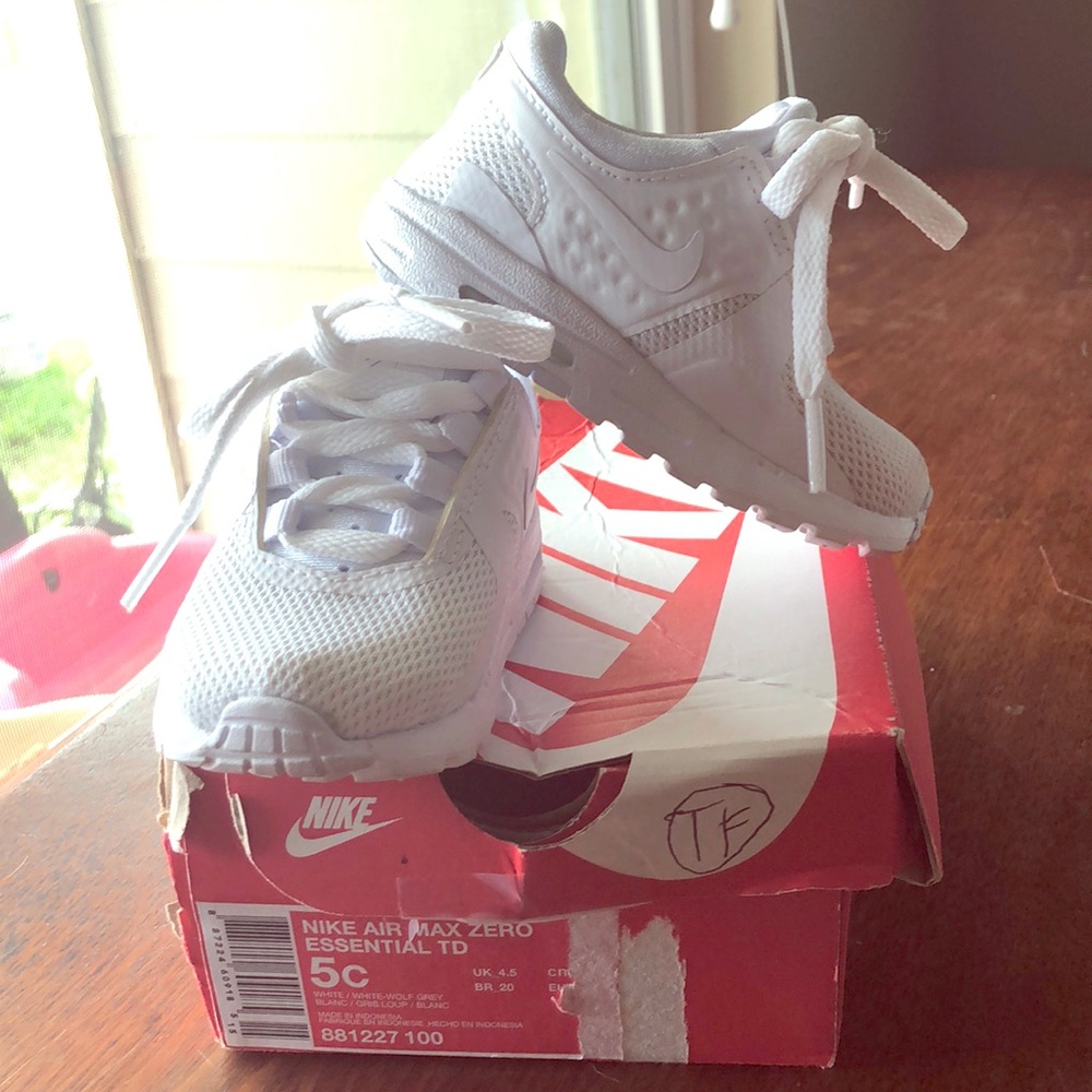 NEW Nike Air Max Zero Essential TD 5C